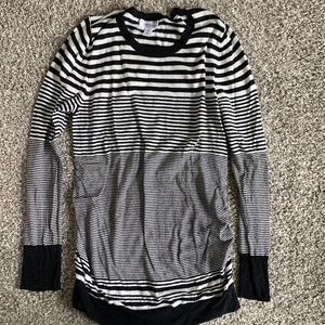 Motherhood Maternity XL sweater